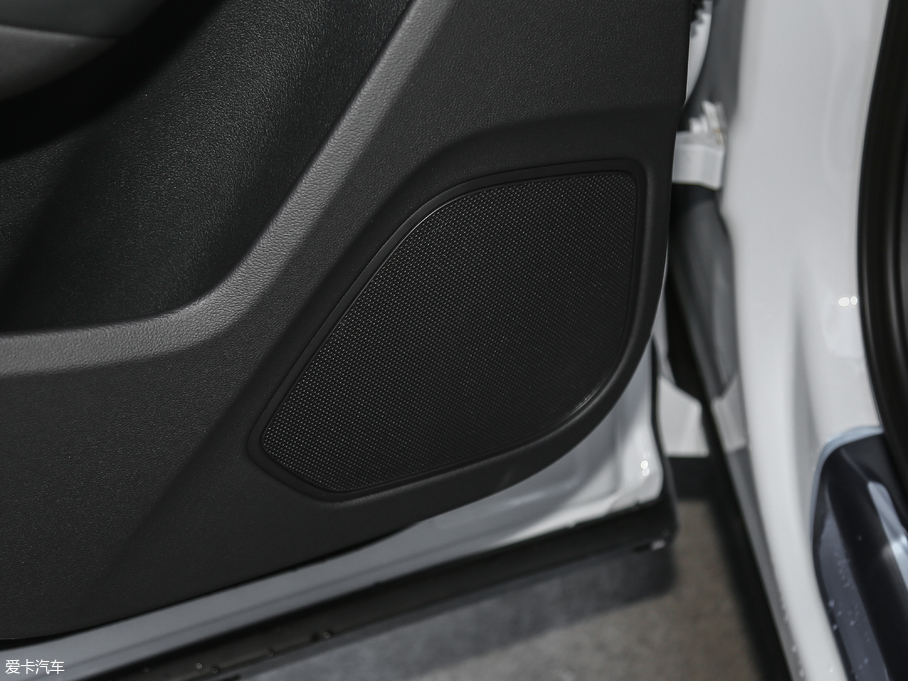 2018WQ3 30 35 TFSI r