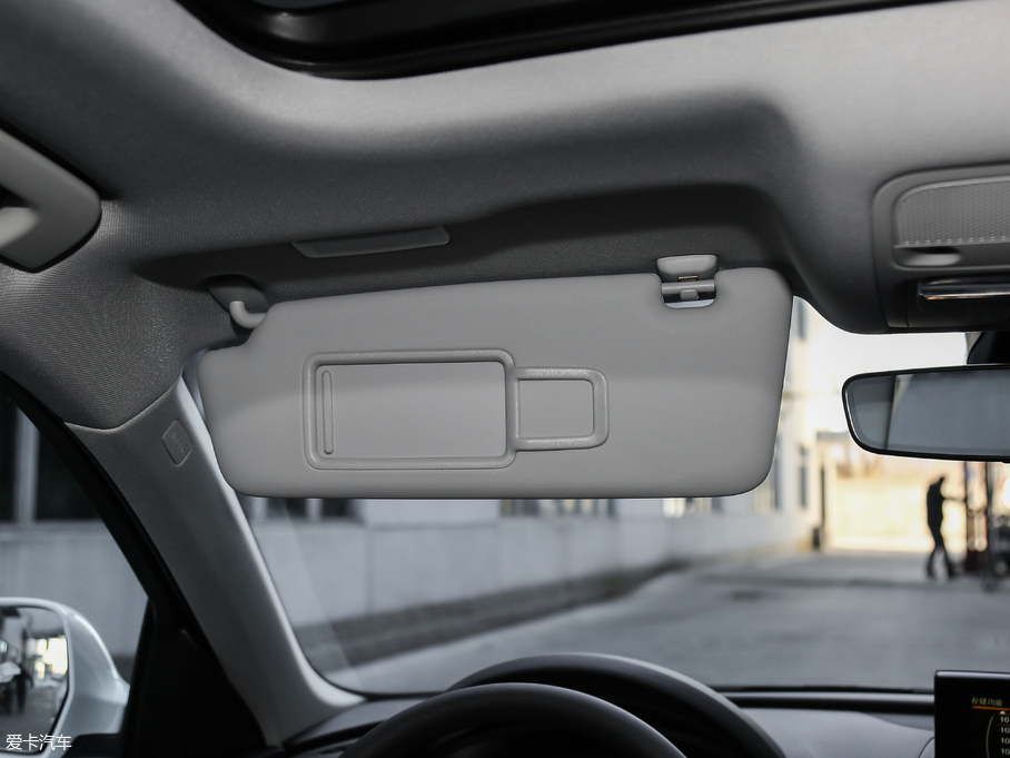 2018WQ3 30 35 TFSI r