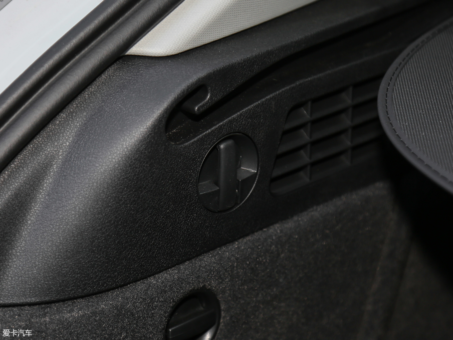 2018WQ3 30 35 TFSI r