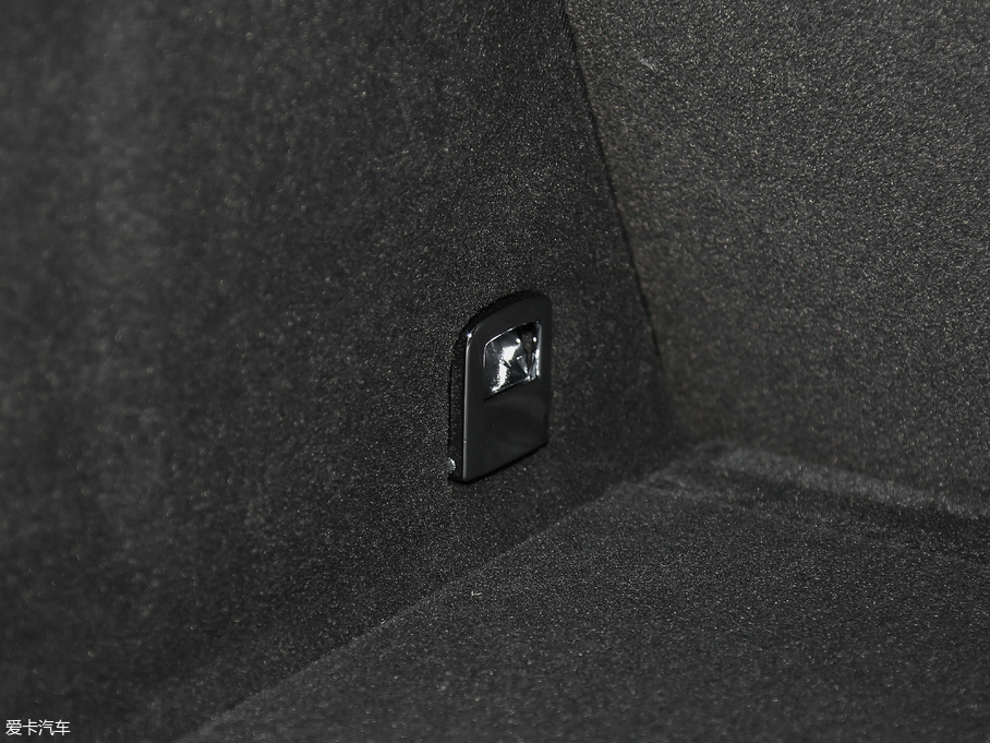 2018WQ3 30 35 TFSI r