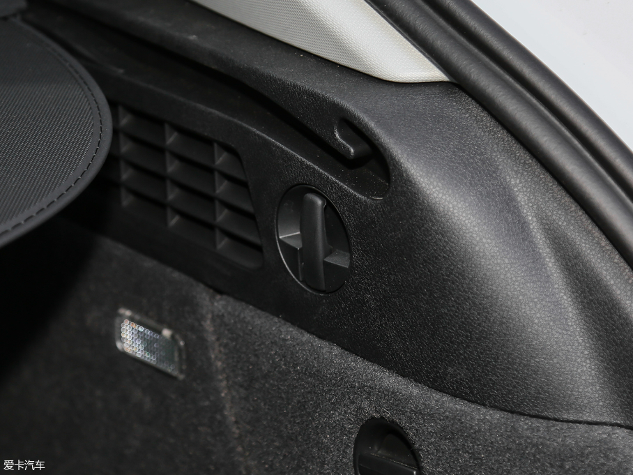 2018WQ3 30 35 TFSI r