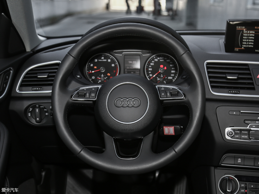 2018WQ3 30 35 TFSI r