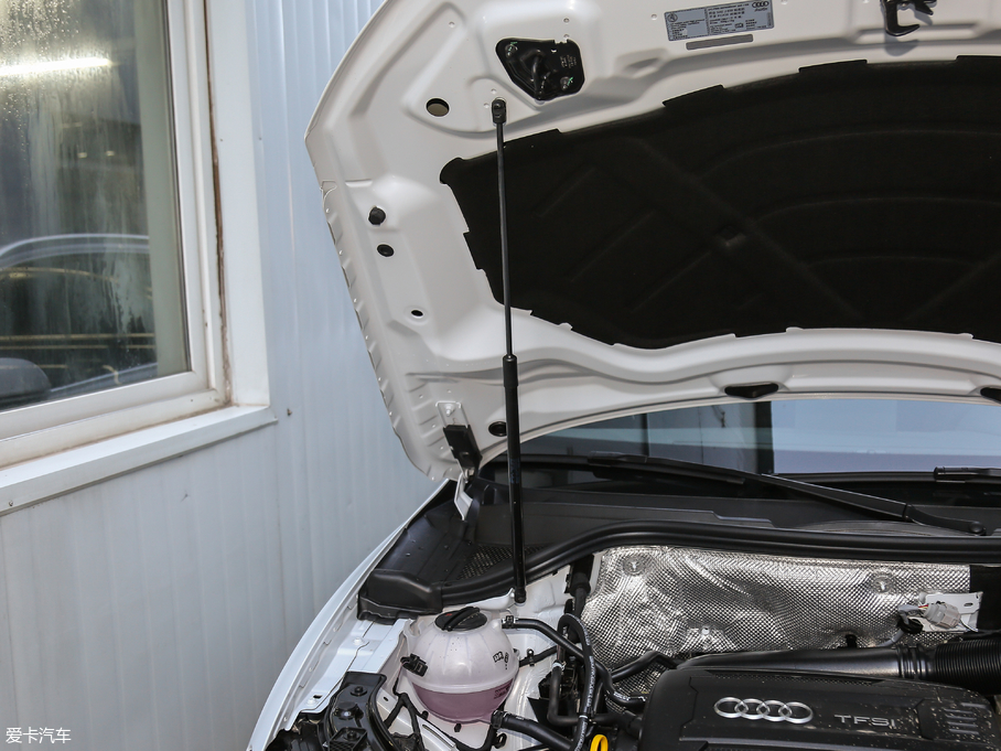 2018WQ3 30 35 TFSI r