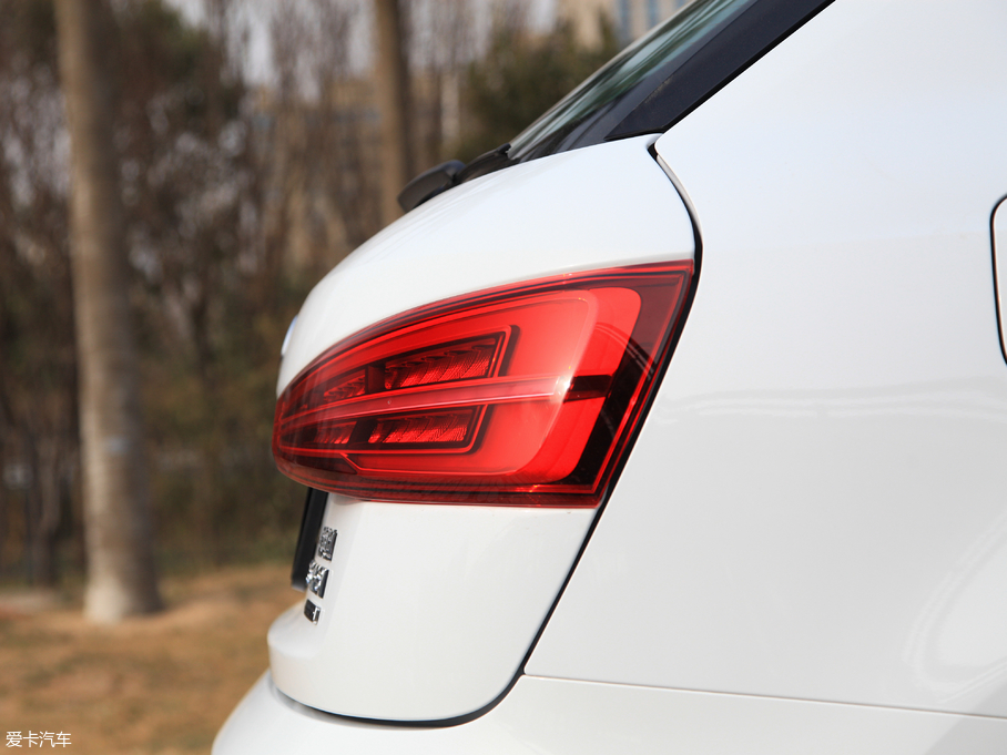 2018WQ3 30 35 TFSI quattro\