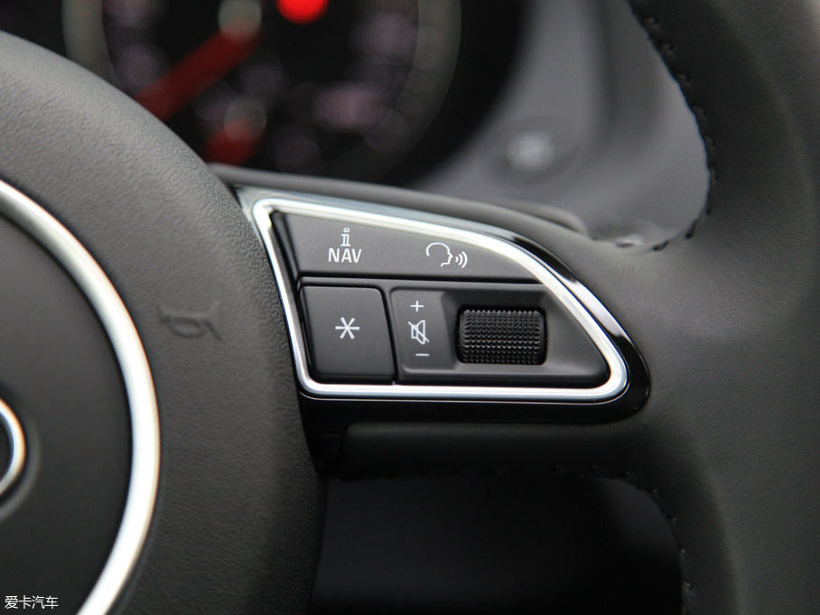 2018WQ3 30 35 TFSI quattro\