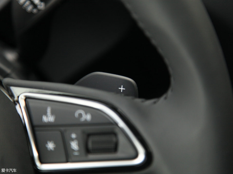 2018WQ3 30 35 TFSI quattro\