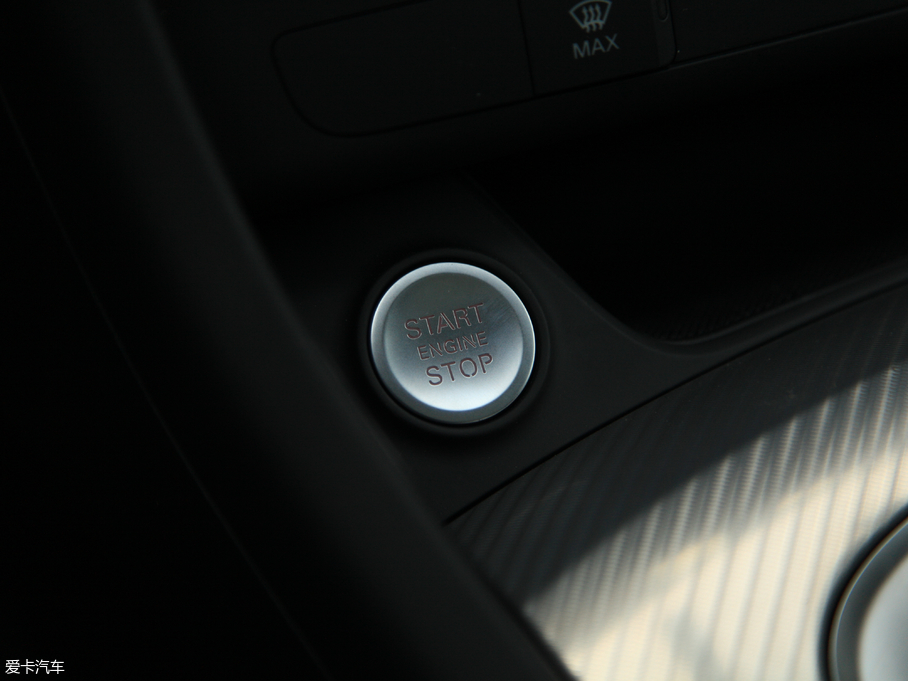 2018?yun)WQ3 30 35 TFSI quattro\(yn)(dng)