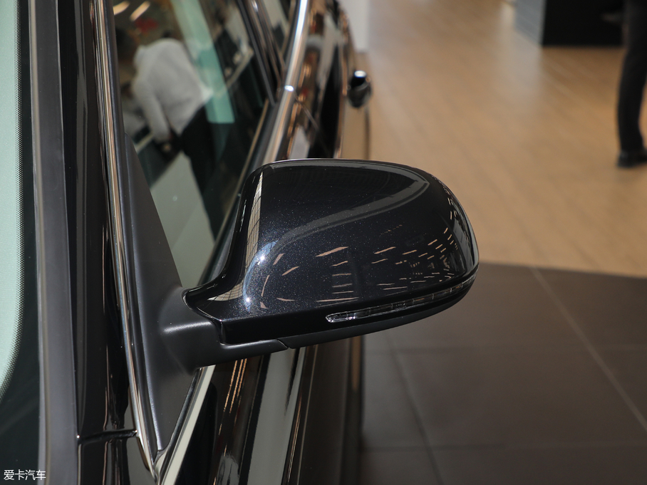 2018WQ3 30 30 TFSI r