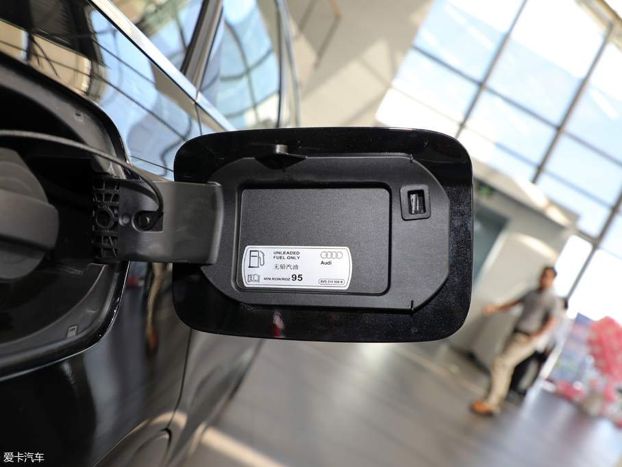 2018WQ3 30 30 TFSI r