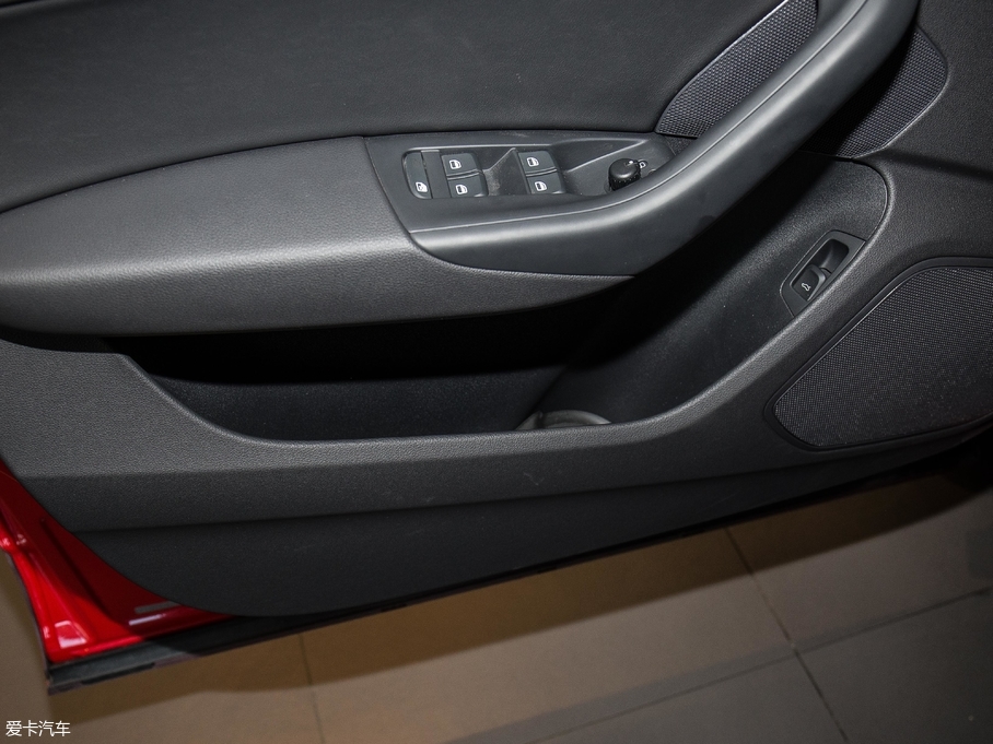 2018?yun)WQ3 30 30 TFSI L(fng)