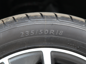 201830 35 TFSI quattro\ ݆̥ߴ