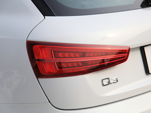 201830 35 TFSI quattro\ ^