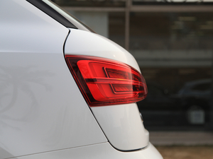 201830 35 TFSI quattro\ ^