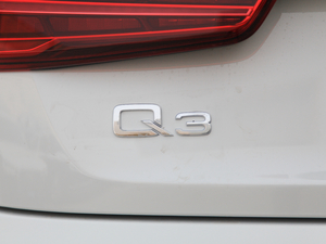 201830 40 TFSI quattro\ ^