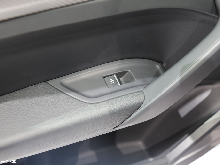 2018WQ5L 45 TFSI A\ V