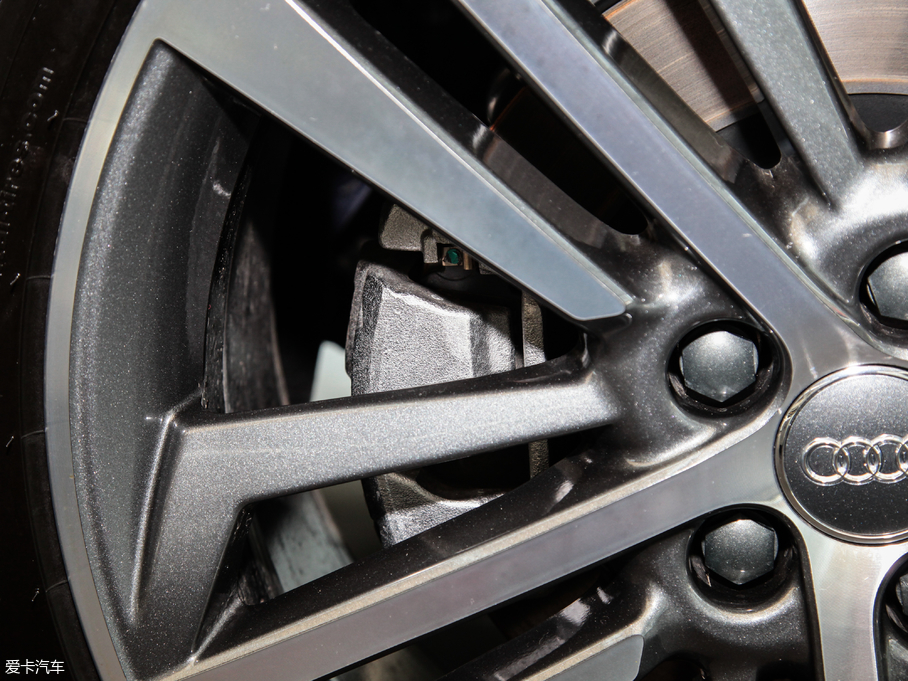 2018WQ5L 45 TFSI \ V