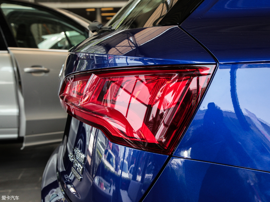 2018WQ5L 45 TFSI \ V