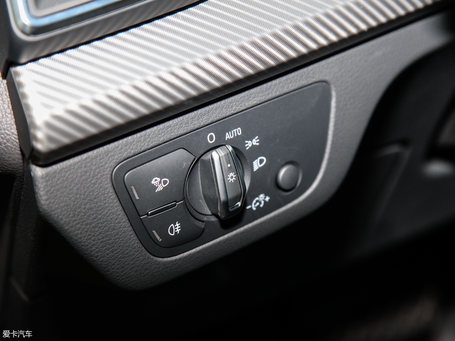 2018?yun)WQ5L 45 TFSI \(yn)(dng) V