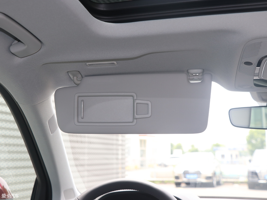 2018WQ5L 45 TFSI L(fng) V