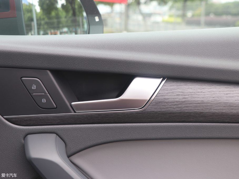 2018WQ5L 45 TFSI L V