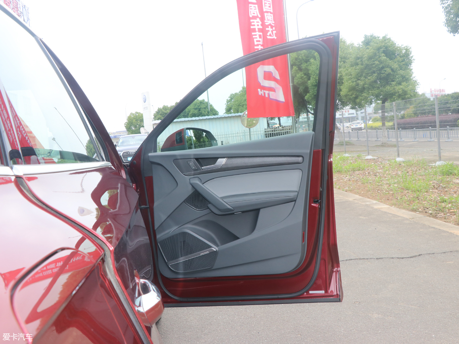 2018WQ5L 45 TFSI L V