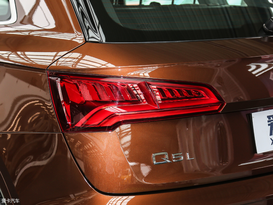 2018WQ5L 40 TFSI sr V