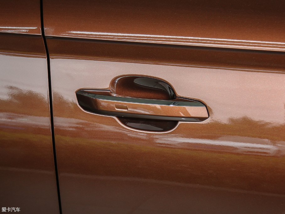 2018WQ5L 40 TFSI sr V