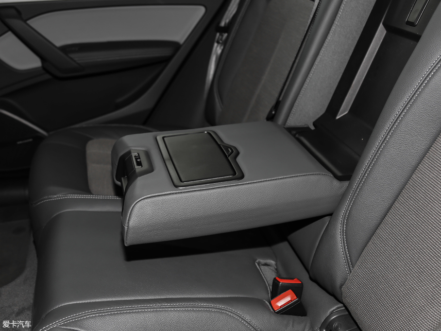 2018WQ5L 40 TFSI sr V