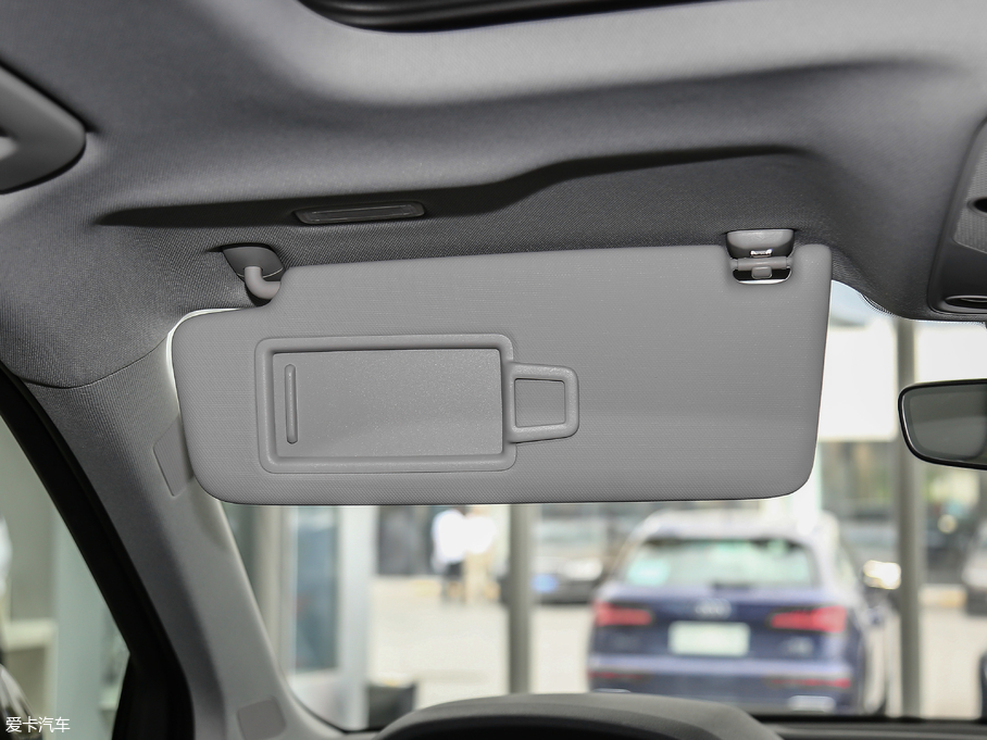 2018WQ5L 40 TFSI sr V