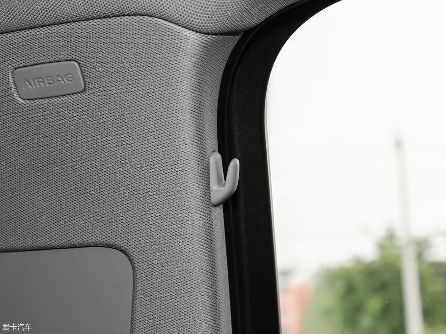 2018WQ5L 40 TFSI sr V