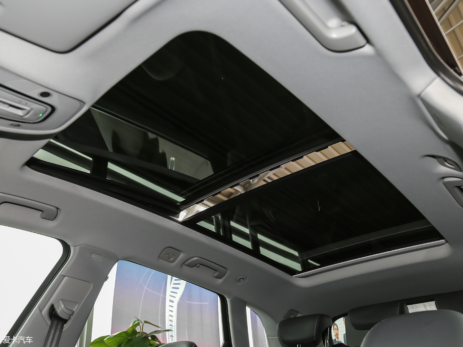 2018WQ5L 40 TFSI sr V