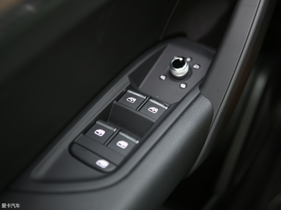 2018WQ5L 45 TFSI A\ V