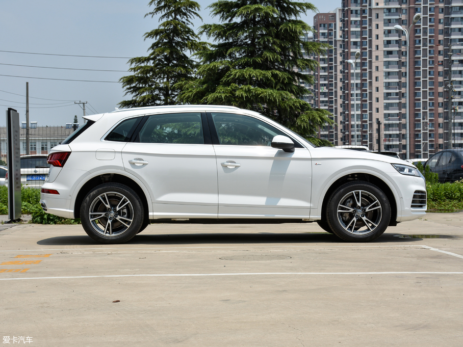 2018µQ5L 40 TFSI ʱ V