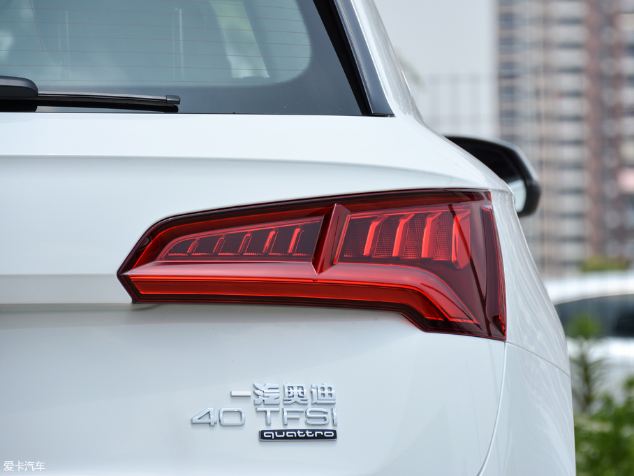 2018WQ5L 40 TFSI sr V