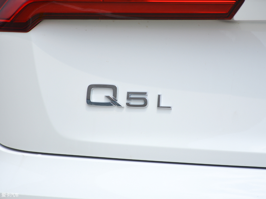 2018WQ5L 40 TFSI sr V