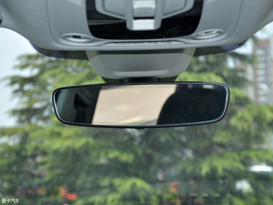 2018WQ5L 40 TFSI sr V