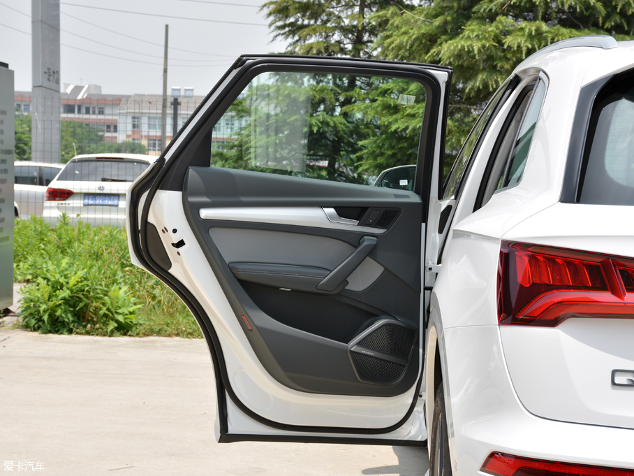 2018WQ5L 40 TFSI sr V