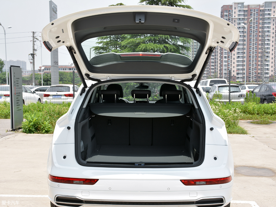 2018WQ5L 40 TFSI sr V