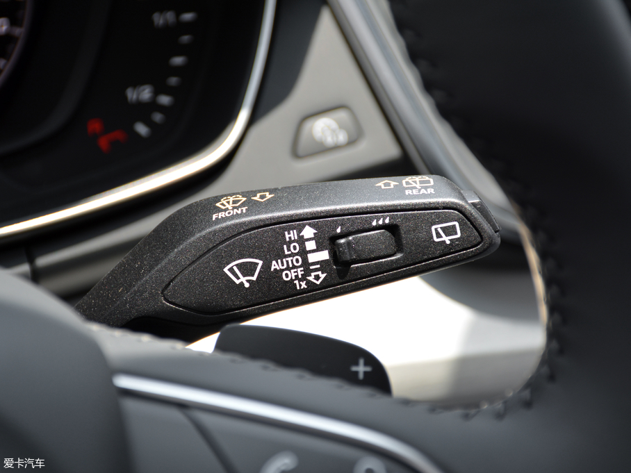 2018WQ5L 40 TFSI sr V