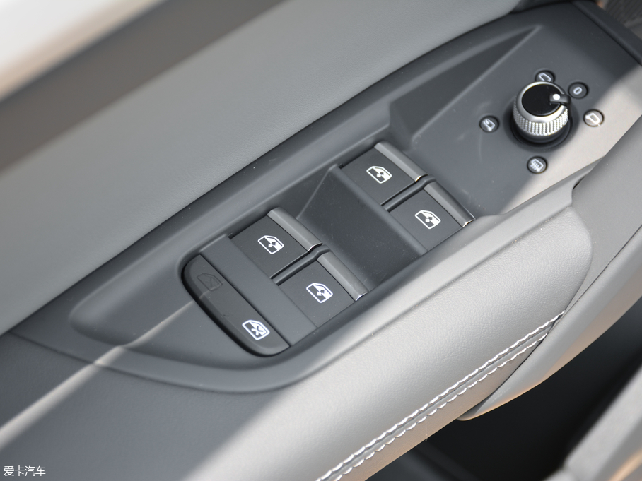 2018WQ5L 40 TFSI sr V