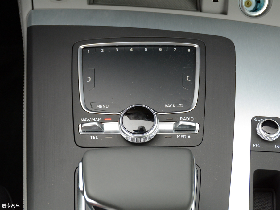 2018WQ5L 40 TFSI sr V