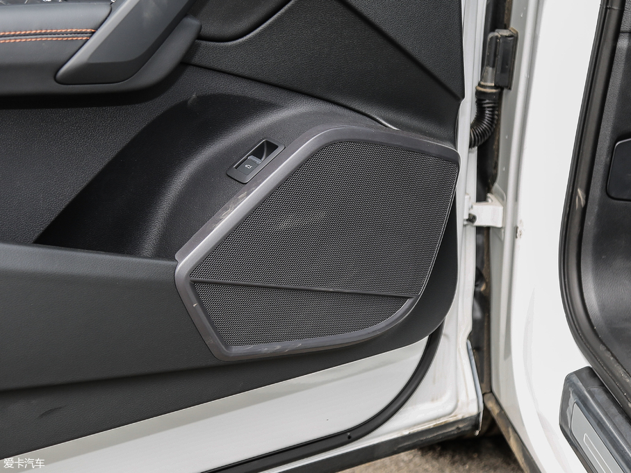 2018WQ5L 45 TFSI r V