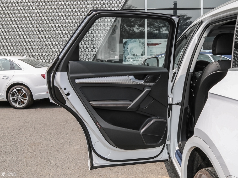 2018WQ5L 45 TFSI r V