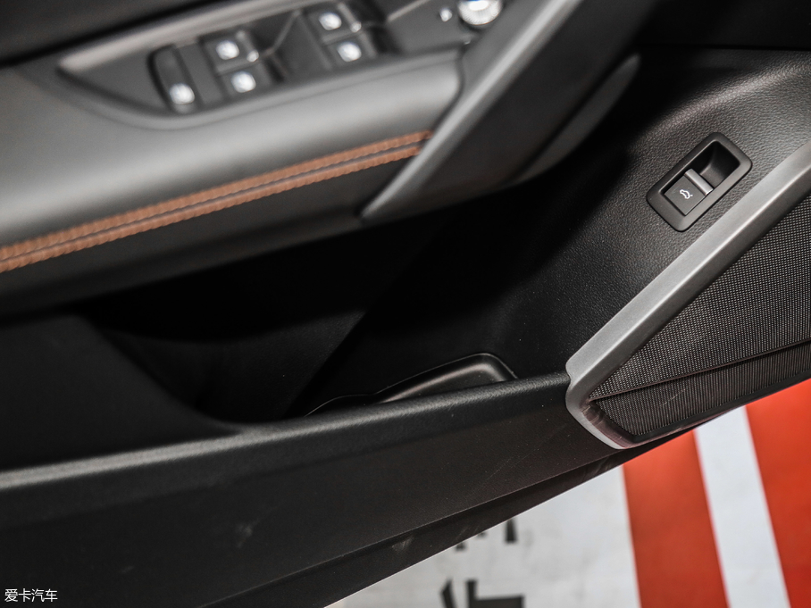 2018?yun)WQ5L 45 TFSI r(sh) V