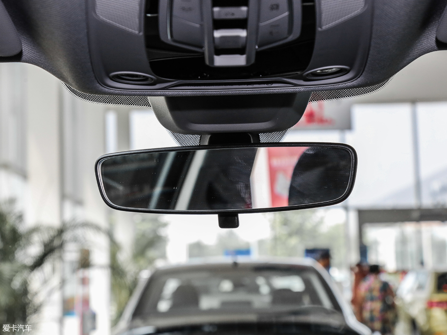 2018WQ5L 45 TFSI r V