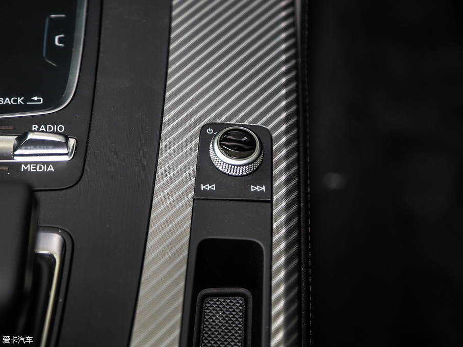 2018WQ5L 45 TFSI r V