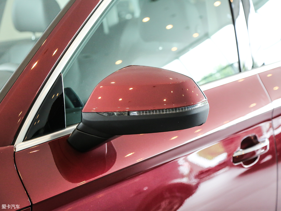 2018WQ5L 40 TFSI sr V