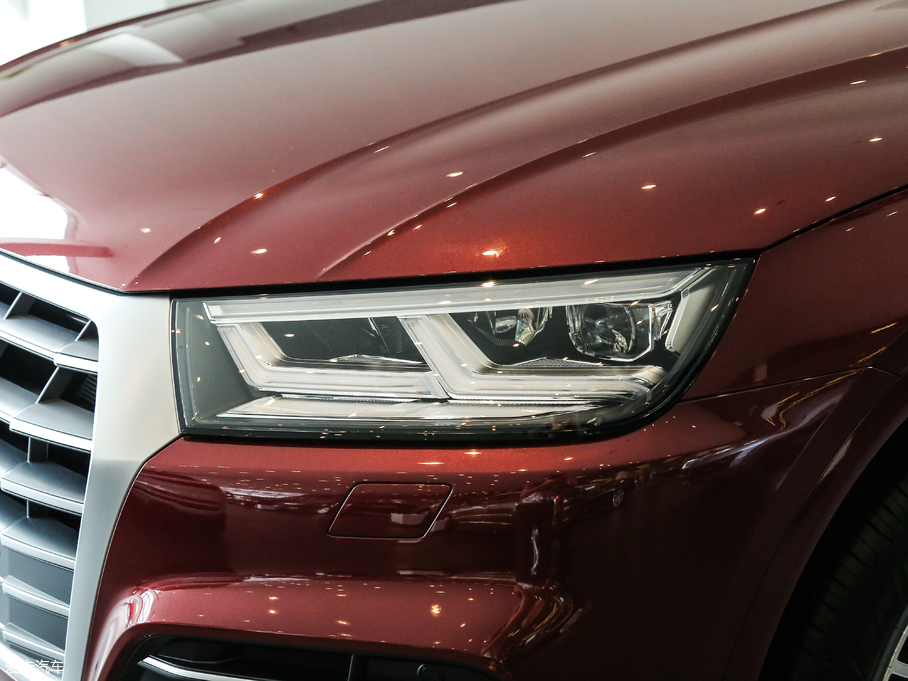 2018WQ5L 40 TFSI sr V