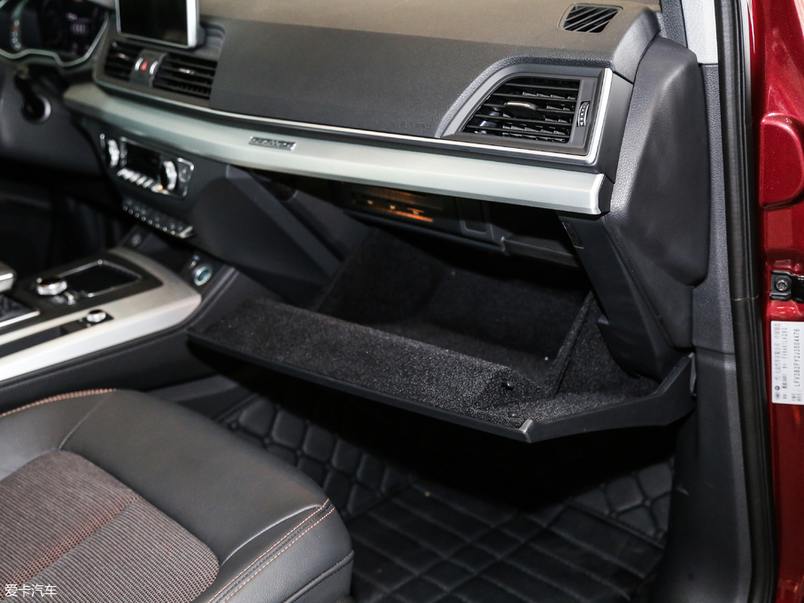 2018WQ5L 40 TFSI sr V