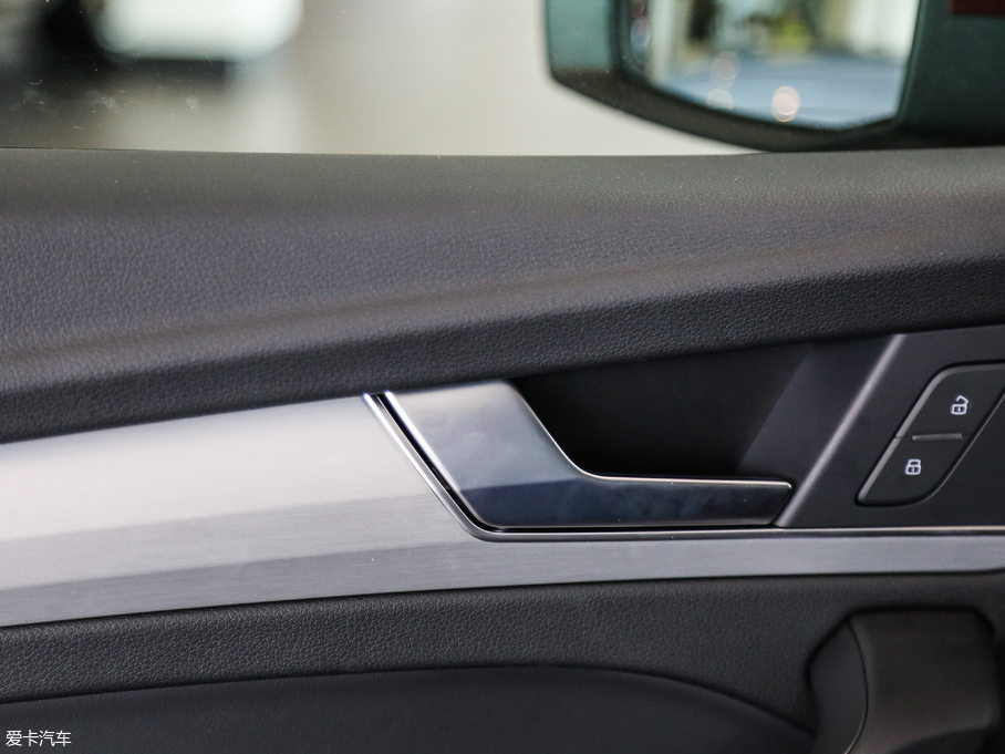 2018WQ5L 40 TFSI sr V